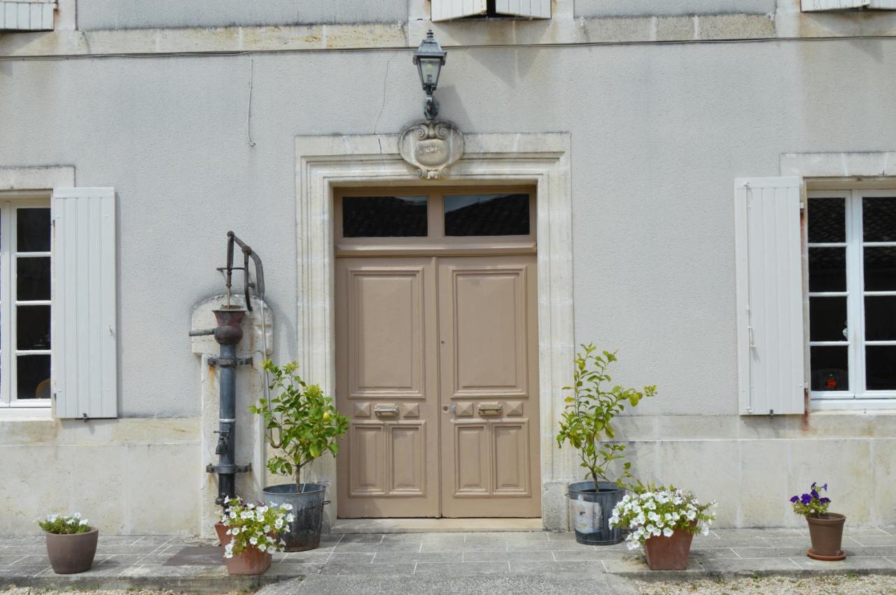 La Vieille Distillerie Le Tatre Exterior photo